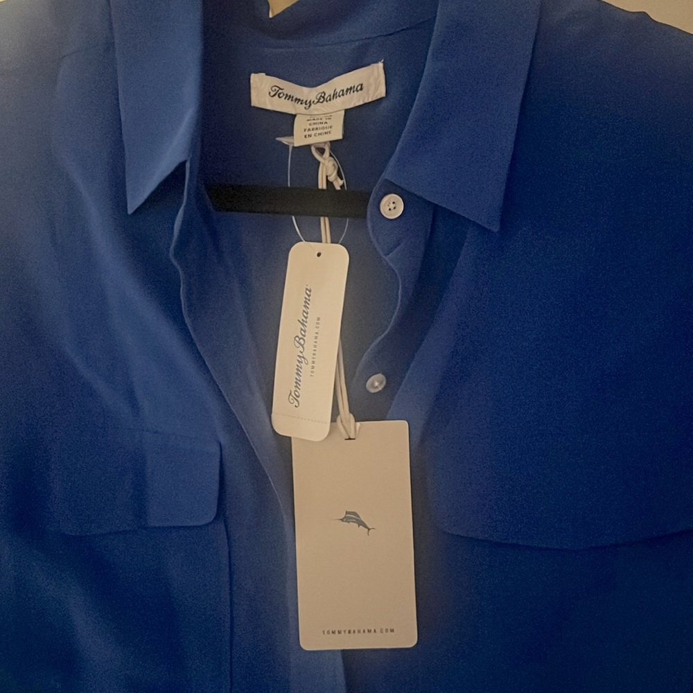 Tommy Bahama June 100% Silk Cargo Pocket Blouse NWT - Picture 2 of 6